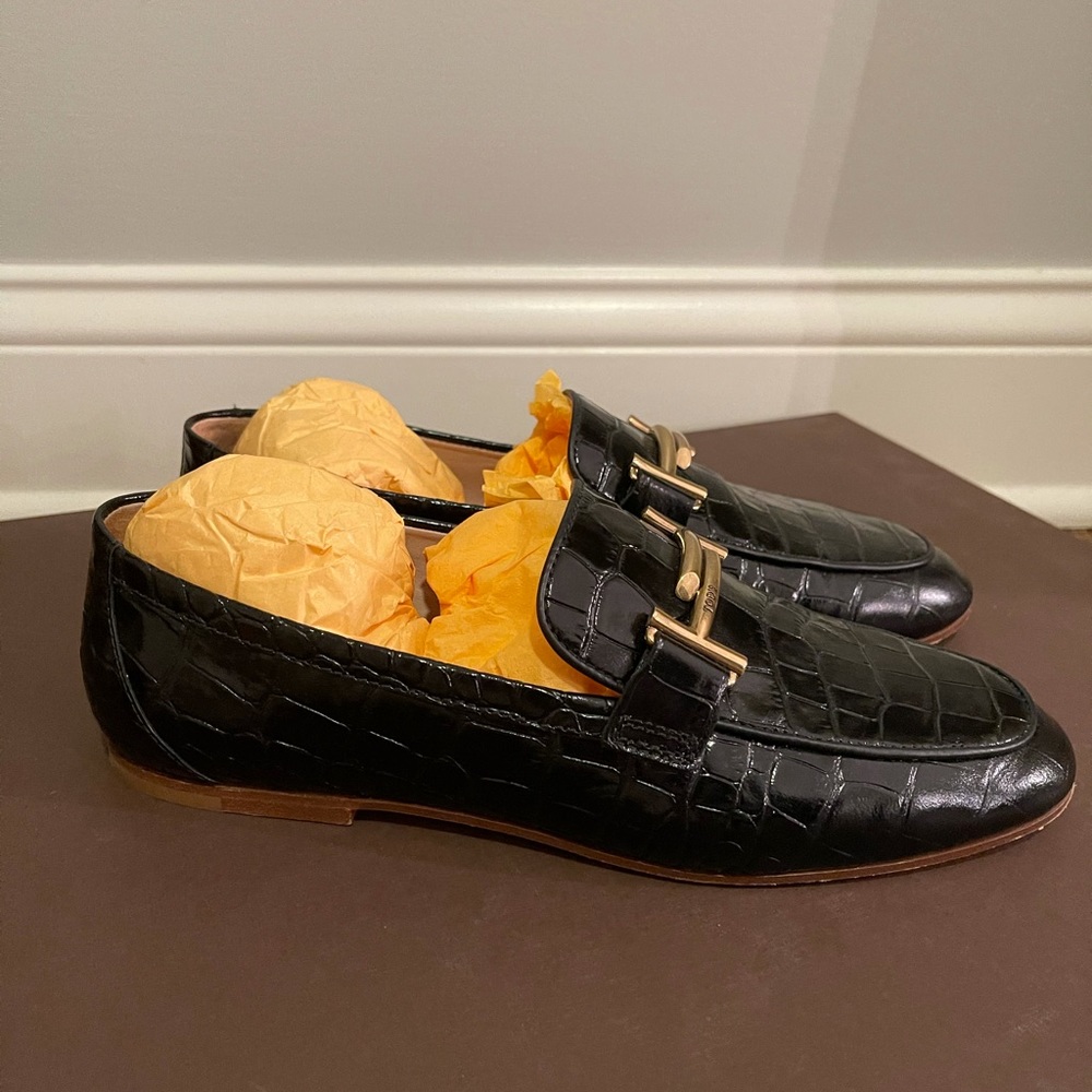 Tod’s faux croc leather loafer